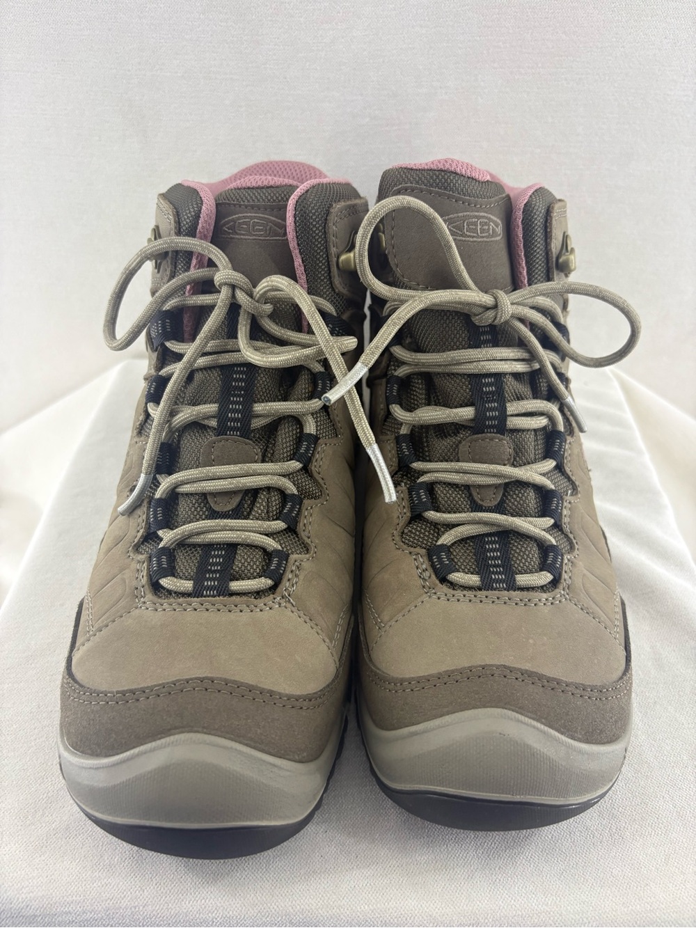 Keen Targee Taupe Hiking Boot with Pink Collar size 9 New in Box - Picture 3 of 10